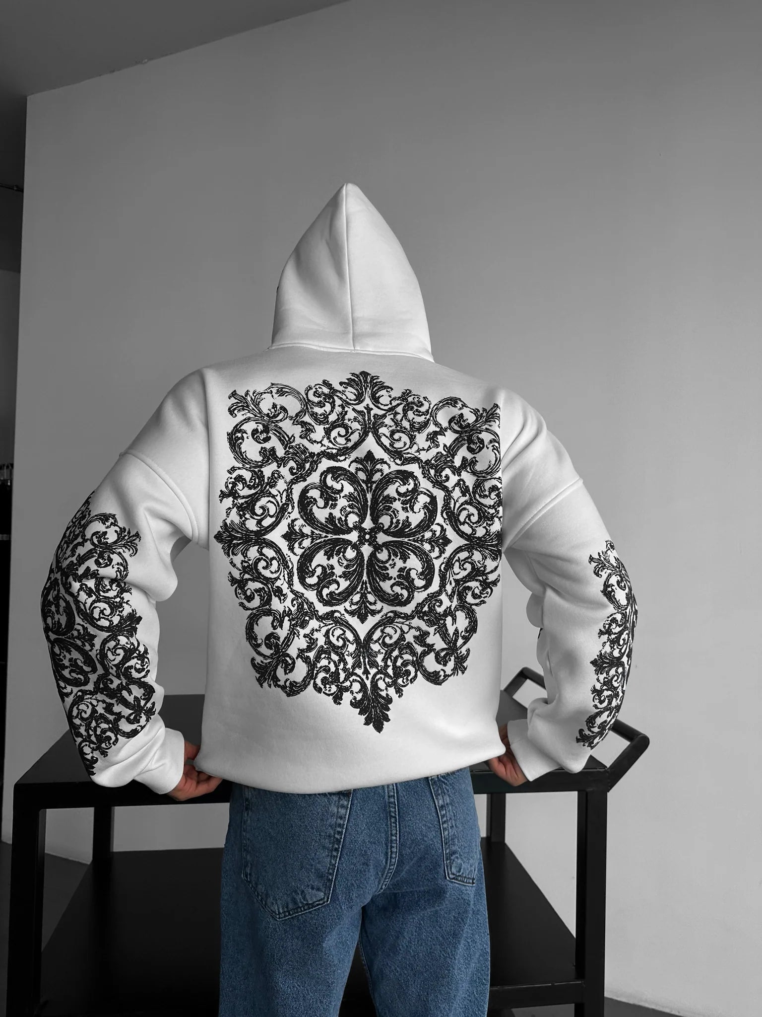 DARK HILL OVERSIZED HOODIEE