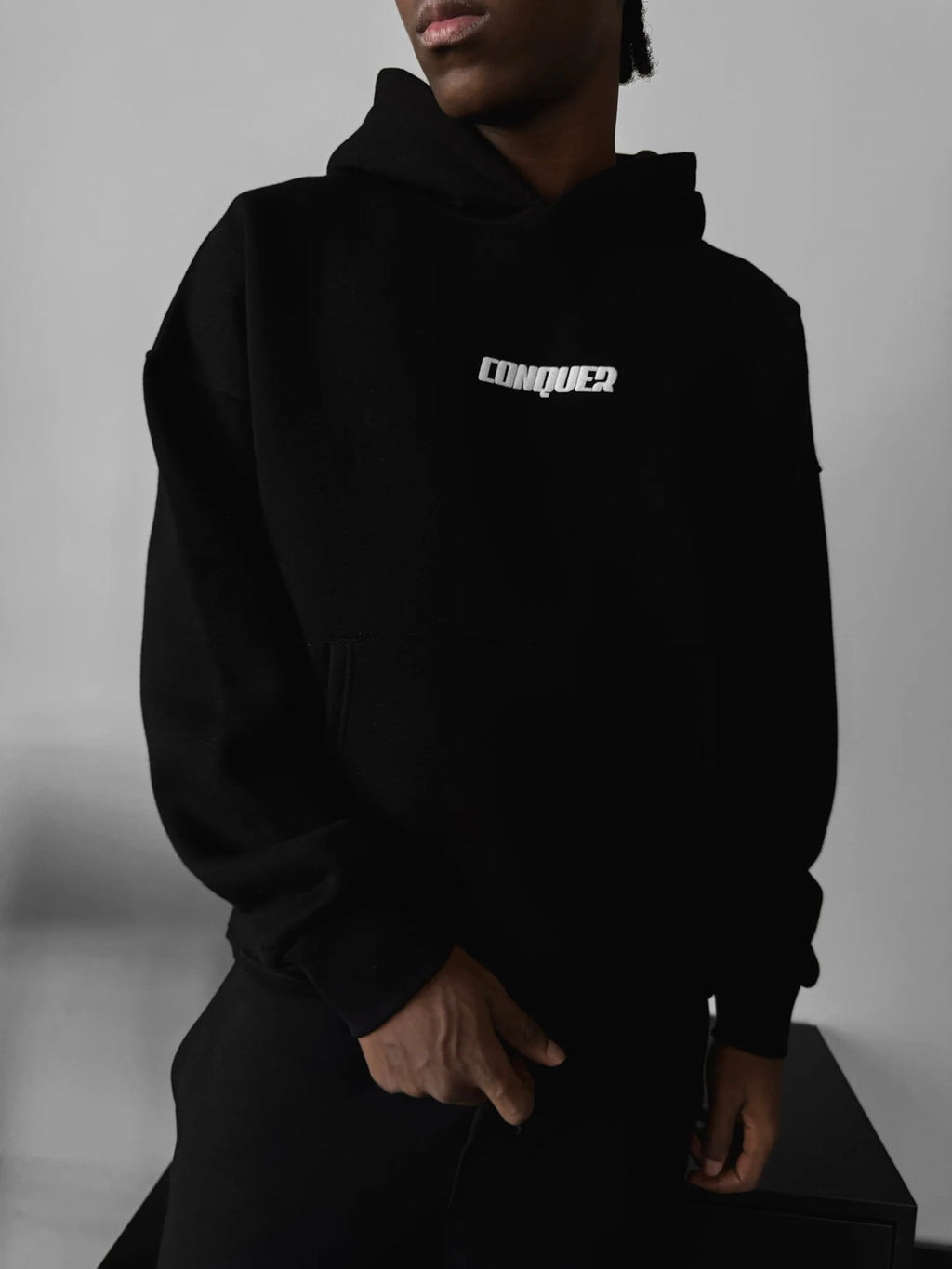 LEO OVERSIZED HOODIEE